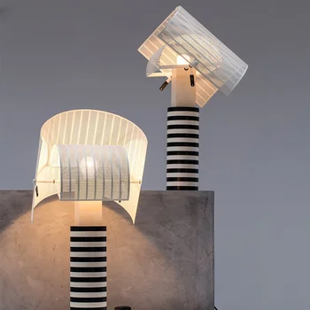 איטלקי נורדי מנורת שולחן פס רשת יצירתי ספר ילדים הדייר Exhibition Hall חדר שינה מדגם חדר מעצב מנורת שולחן